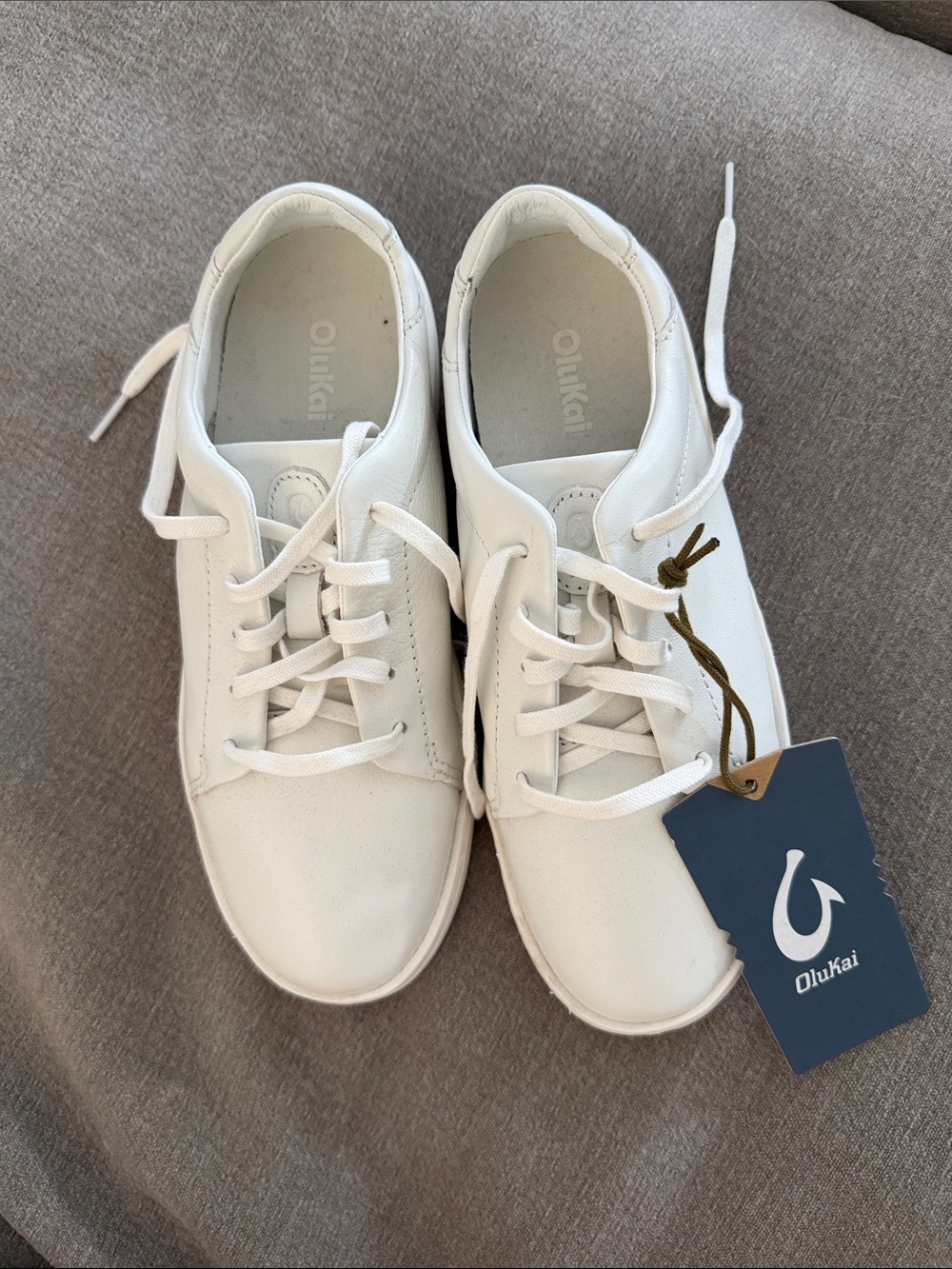 OluKai White Low-Top Leather Sneakers
